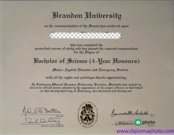 加拿大布兰登大学毕业证书Brandon University照片