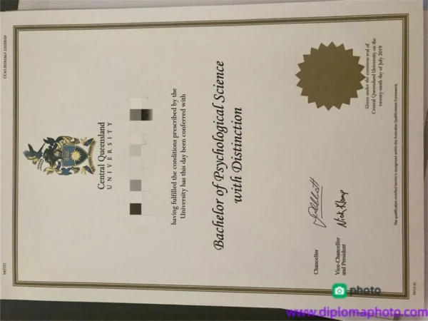 澳洲中央昆士兰大学毕业证书Central Queensland University照片