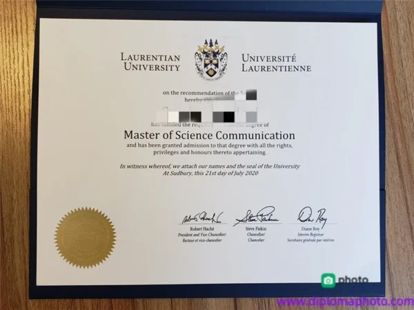 加拿大劳伦森大学毕业证书Laurentian University照片