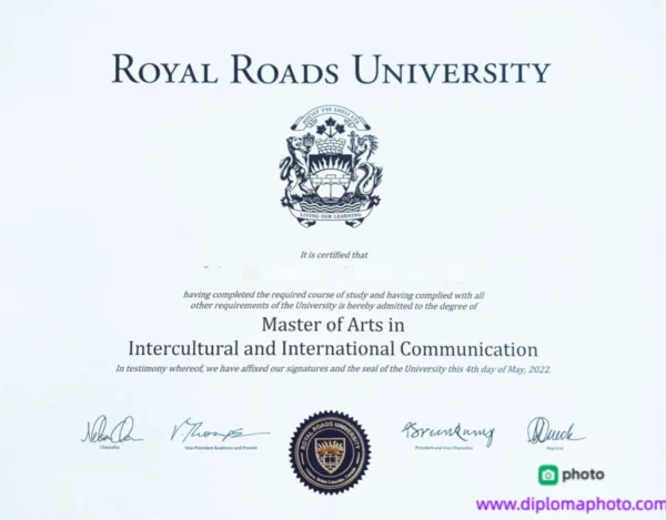 加拿大皇家路大学毕业证书Royal Roads University照片