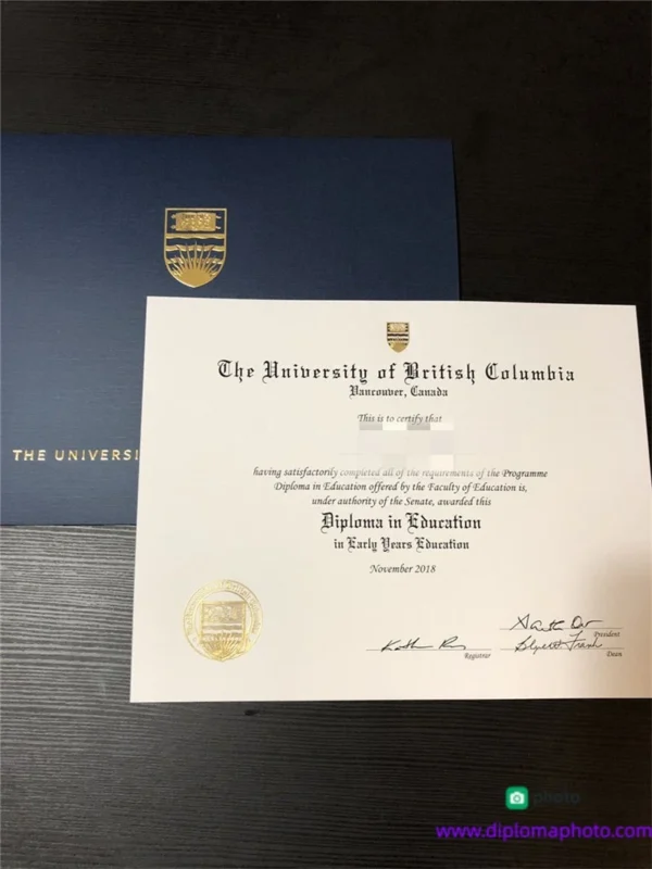 加拿大不列颠哥伦比亚大学毕业证书The University of British Columbia照片
