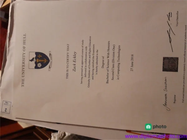 英国赫尔大学毕业证书The University of Hull照片