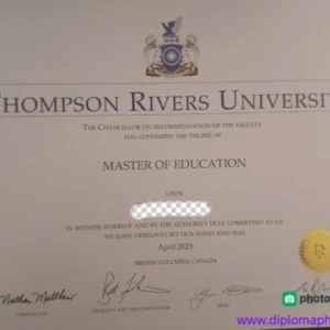 加拿大汤普森河大学毕业证书Thompson Rivers University照片