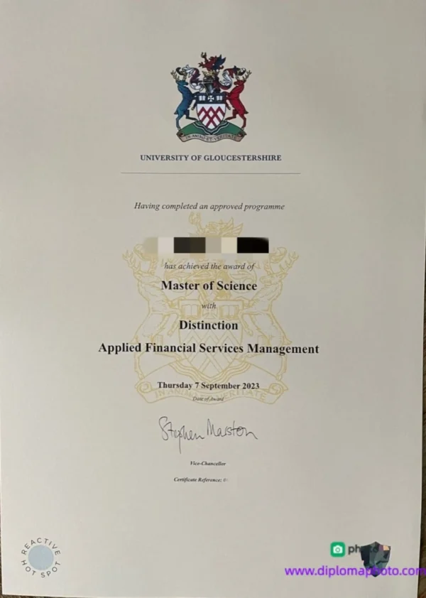 英国格洛斯特郡大学毕业证书University of Gloucestershire照片