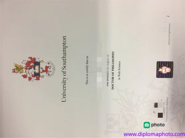 英国南安普顿大学毕业证书University of Southampton照片