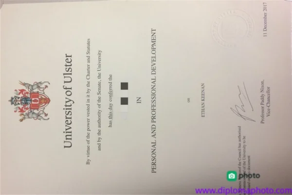 英国阿尔斯特大学毕业证书University of Ulster照片