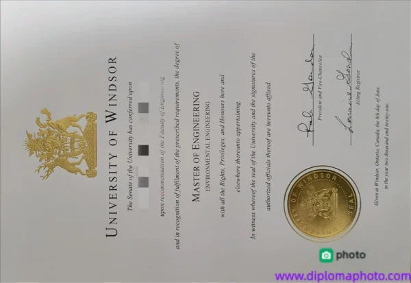加拿大温莎大学毕业证书University of Windsor照片