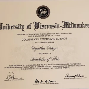 美国威斯康星大学密尔沃基分校毕业证书University of Wisconsin-Milwaukee照片